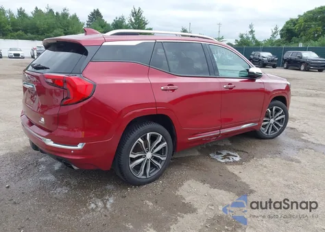 2018 GMC Terrain Denali z USA, uszkodzony, nr VIN 3GKALXEX8JL164857